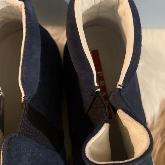 PRADA NAVY BLUE SUEDE ANKLE SNEAKER. - Picture 7 of 8